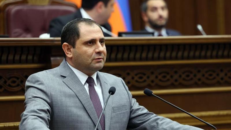 Զինծառայության ժամկետի կրճատումը չի տարածվելու ծառայության մեջ գտնվողներ վրա. Պապիկյան