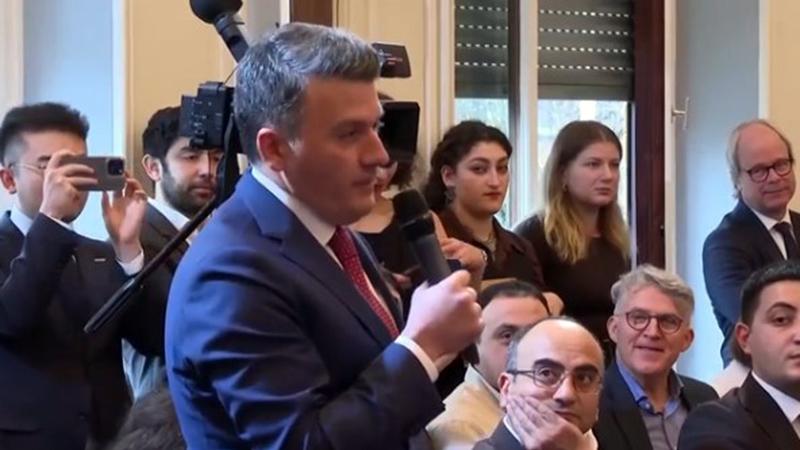 Գերմանիայում Ադրբեջանի դեսպանը հայերենով ողջունել է Փաշինյանին