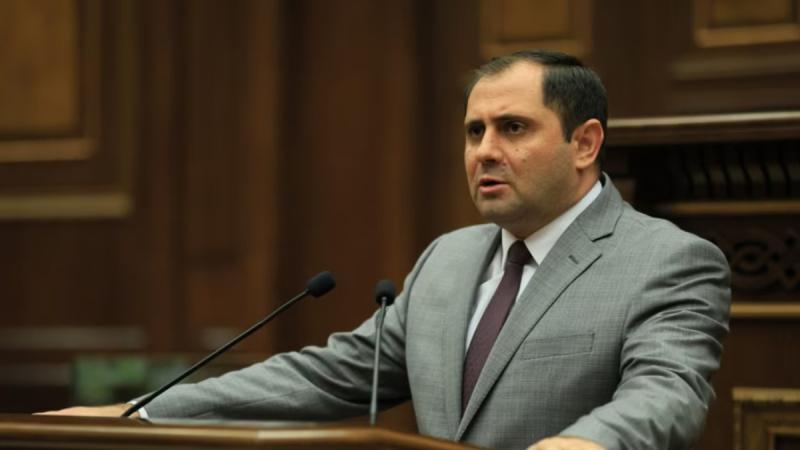 Զինվորի մահվան դեպքը Քննչական կոմիտեի տիրույթում է, իրավիճակը սահմանին շատ հանգիստ է. Պապիկյան