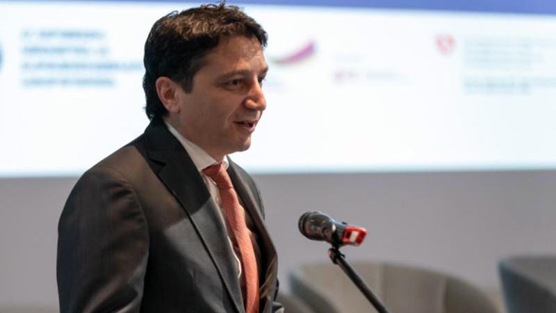 Այո՛, պետական պարտքն աճում է, ինչ-որ միլիարդից դարձել է մեկ ուրիշ միլիարդ, բայց պետություններ կան, որ տրիլիոնի պարտք ունեն. Հովհաննիսյան