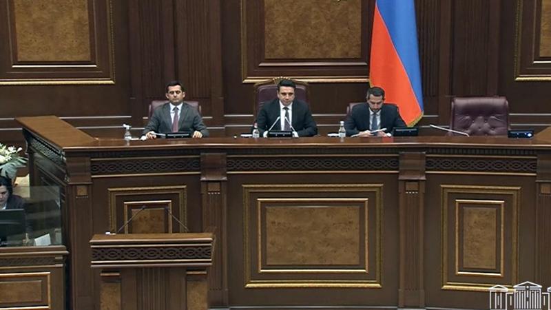 Մեկնարկել է ԱԺ արտահերթ նիստը. օրակարգում ՀՀ ընտրական օրենսգրքում փոփոխություններ կատարելու մասին նախագիծն է