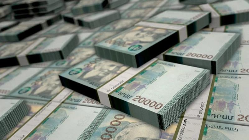Ֆիզիկական երեք անձից հօգուտ Հայաստանի Հանրապետության կբռնագանձվի 134 հազար ԱՄՆ դոլարին համարժեք դրամ