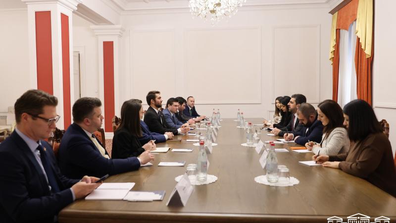 Սարգիս Խանդանյանը հանդիպել է ԱՄՆ Կոնգրեսի աշխատակազմի ներկայացուցիչների հետ