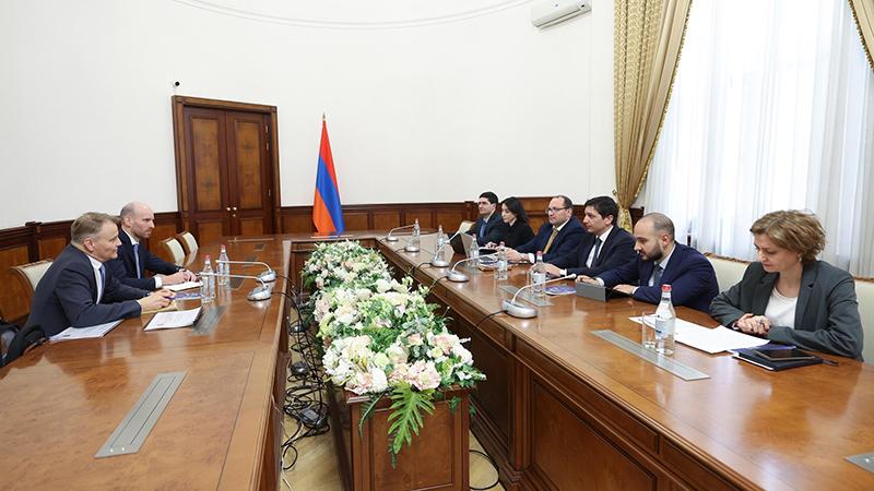 Վահե Հովհաննիսյանը Կրեդի Ագրիկոլ կորպորատիվ և ներդրումային բանկի ներկայացուցիչներին ներկայացրել է Հայաստանի մակրոտնտեսական միջավայրի վերջին զարգացումները