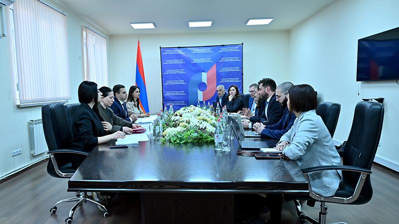 ԱԶԲ և ԶՖԳ ներկայացուցիչների հետ քննարկվել են Քաղաքականության վրա հիմնված վարկերի տրամադրման ուղղությունները