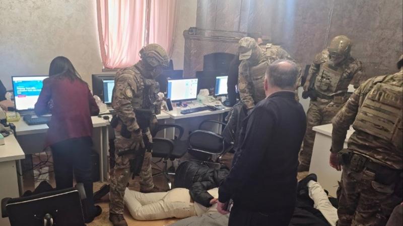 Ոստիկանությունը հանցավոր գործունեությամբ զբաղվող «Զանգերի կենտրոն» է բացահայտել