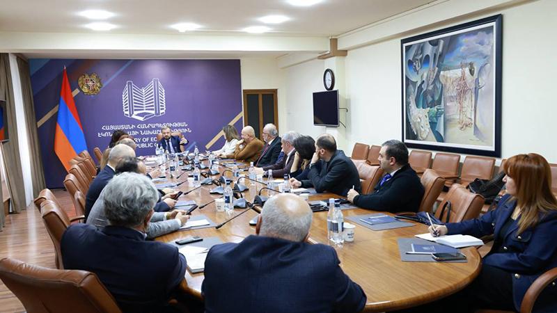 Գևորգ Պապոյանի գլխավորությամբ կայացել է նախարարին կից հասարակական խորհրդի առաջին նիստը