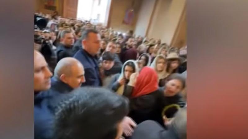 Սուրբ Աննա եկեղեցու միջադեպի գործով 18-ամյա Դավիթ Մինասյանը կալանավորվեց