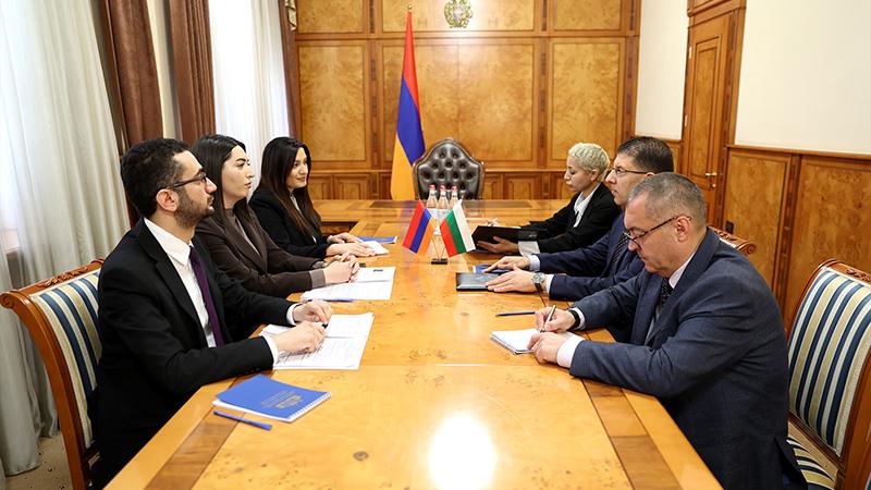 ՆԳ նախարարն ընդունել է Բուլղարիայի դեսպանին