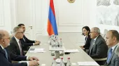 Վարչապետն AMAA բարեգործական ՀԿ–ի նախագահի հետ քննարկել է Վարդենիսում նոր կրթահամալիրի կառուցմանը վերաբերող հարցեր