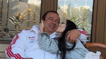La trace laissée par mon père ne peut pas être effacée. Elle vit même dans la vie des personnes qui ont décidé de se taire aujourd'hui. Emma Tsaroukian