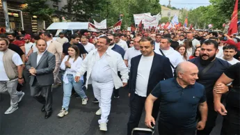 Plus de 100 représentants de divers secteurs publics se sont exprimés en faveur de Gagik Tsarukyan. Iveta Tonoyan