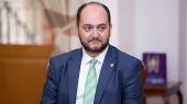 Я готовлюсь подать судебные иски против всех СМИ, участвующих в кампании, за клевету и за посягательство на доброе имя. Арайк Харутюнян