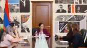 Жанна Андреасян провела очередную встречу с педагогами.