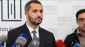 Es muss noch geklärt werden, unter welchen Umständen der aserbaidschanische Soldat auf dem Territorium der Republik Armenien aufgefunden wurde. Ist er ein Deserteur oder hat er sich verirrt?