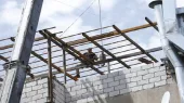 The complete and unified application of the regulations for the registration of self-built structures will be ensured.